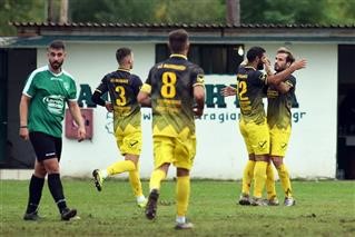 Εύκολο απόγευμα για τον Φαλανιακό, 4-0 τον Σμόλικα (PICS)