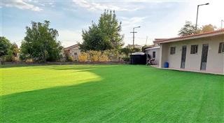  Νέος Χλοοτάπητας στο γήπεδο ποδοσφαίρου στη Νίκαια 