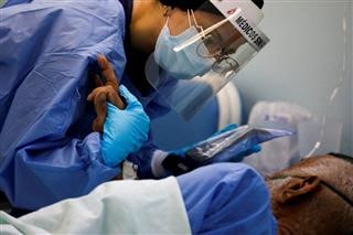 19.504 νέα κρούσματα και 93 θάνατοι – Στους 484 οι διασωληνωμένοι