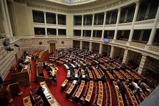«Προεκλογικό» σκηνικό στη Βουλή