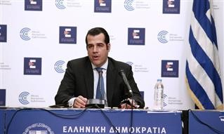 Πλεύρης: Τέλος οι μάσκες στους κλειστούς χώρους