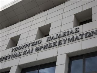  Σχολεία χωρίς μάσκες και τεστ