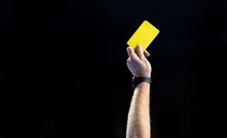 Τέσσερις παίκτες της ΑΕΛ είδαν την κίτρινη κάρτα