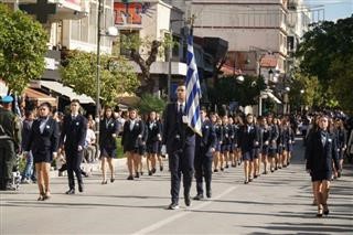  ΛΑΡΙΣΑ: Πλήθος κόσμου στην λαμπρή παρέλαση της 28ης Οκτωβρίου