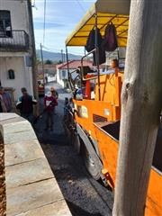 Σε τροχιά υλοποίησης οι ασφαλτοστρώσεις στο Δήμο Τεμπών 