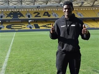 Στην ΑΕΚ μέχρι το 2028 ο Ζίνι