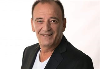 Πέθανε ο τραγουδιστής Νίκος Μπάος
