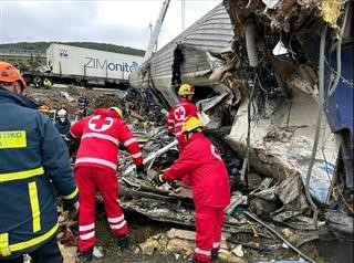  ΤΕΜΠΗ: Τα 11 μέτρα στήριξης συγγενών θυμάτων και τραυματιών