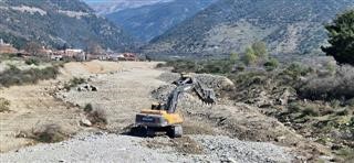 Σε εξέλιξη ο καθαρισμός ρεμάτων στο Συκουρίο