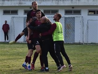 Δύο γκολ, δύο αποβολές και ισοπαλία στην Ανθούπολη (PICS)