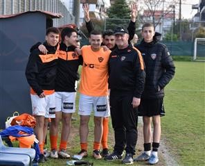 Ιδανικό ξεκίνημα στα πλέι οφ για την Αστραπή! (PICS)