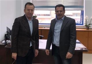 Κόκκαλης στη ΔΟΥ Λάρισας (PICS)