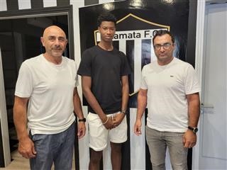 Η Καλαμάτα πήρε τον Τσάρλς Ζούνιορ Σάμπσον και τον έδωσε δανεικό