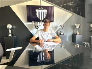   Οι Μουζάκης και Λακριντής υπέγραψαν επαγγελματικά συμβόλαια στην Καλαμάτα