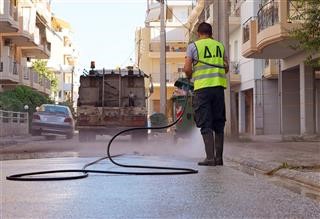 Ξεκίνησε η καθαριότητα και η βελτίωση της κατάστασης στις  συνοικίες 