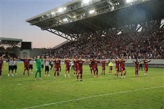 ΝΑΙ στις υπογραφές για το γηπεδικό, ΟΧΙ στη βία!