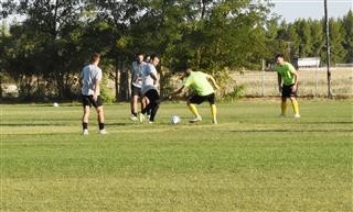 Από έναν βαθμό Μελισσοχώρι και Θύελλα Ελάτειας