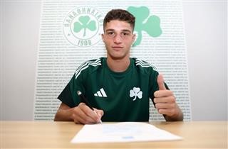  Επαγγελματικό συμβόλαιο στον Φώτη