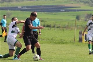 Από έναν βαθμό Μαυροβούνι και Δήμητρα Γιάννουλης