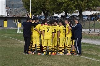 Από έναν βαθμό Καρυά και Αργυροπούλι