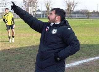 O Φίλιππος Θεοχαρίδης στο Athleticlarissa.gr 