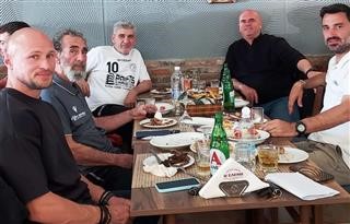 Αποχαιρέτησαν την πετυχημένη χρονιά με οικογενειακό δείπνο στην Ανθούπολη!