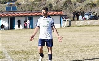 Νίκος Στεφανούλης – Ο άνθρωπος – σύμβολο της Δόξας Αμυγδαλής 