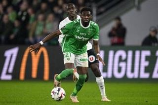 ΑΕΛ Novibet: Έκλεισε τον διεθνή στόπερ Μπατουμπινσικά