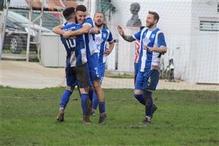 Ο Απόλλων Λάρισας πέρασε νικηφόρα από την έδρα της Δόξας Βλαχογιαννίου