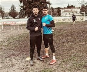 Από την ίδια οικογένεια, στην ίδια ενδεκάδα