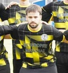 Βασίλης Κόκκορας: Η ήρεμη δύναμη στο κέντρο της Δόξας Αργυροπουλίου