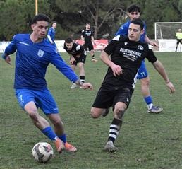 Gallery φωτογραφιών από τον αγώνα Αετός Μακρυχωρίου – Ηρακλής Λάρισας!