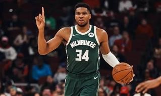 «Θέλω να μείνω στους Μπακς για την υπόλοιπη καριέρα μου»