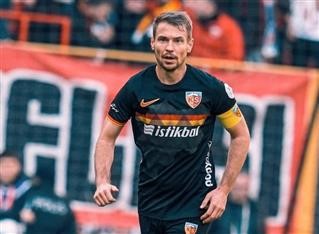 «Ο Κακουτά είναι παίκτης - ηγέτης, θα βοηθήσει σημαντικά την ΑΕΛ»