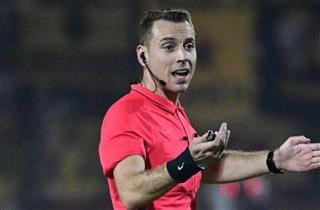 Ο διαιτητής στο  Ολυμπιακός - ΑΕΛ 