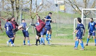 Τρίποντο για το νεανικό Προμηθέα