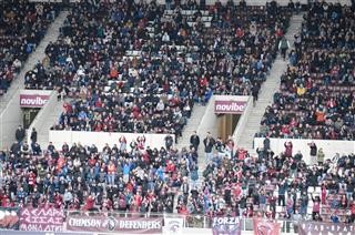 Δυναμική παρουσία στις κερκίδες του AEL FC Arena (ΕΙΚΟΝΕΣ)