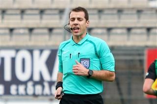 Ο διαιτητής στο ΑΕΛ - Πανσερραϊκός  