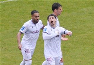 Ο Σαγάλ απάντησε, αλλά η ΑΕΛ έμεινε στο «Χ» στη μάχη της παραμονής