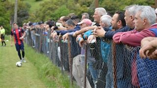 Ποδοσφαιρική γιορτή στα Καλύβια παρουσία πλήθος κόσμου!