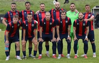 Η παλαίμαχοι του Τυρνάβου συγχαίρουν την ομάδα για την άνοδο