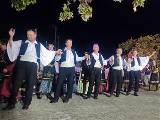 Χορευτική βραδιά στον Αμπελώνα (ΕΙΚΟΝΕΣ)