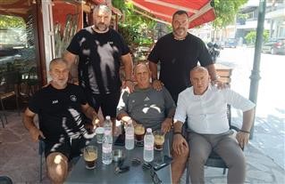 Μια ποδοσφαιρική παρέα με ιστορία και δυνατή φιλία