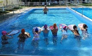 Λάρισα: Προγράμματα κολύμβησης για τα παιδιά «Κατασκήνωσης στην Πόλη 2026»
