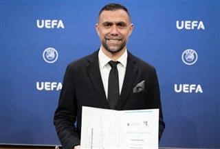O Μανιάτης εκτελεστικός διευθυντής στην Ανόρθωση