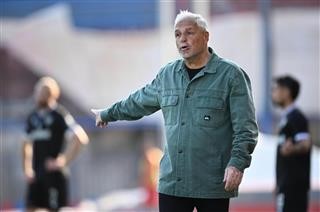 Δεκτή η παραίτηση Βοσνιάδη, ψάχνει προπονητή ο Πανσερραϊκός